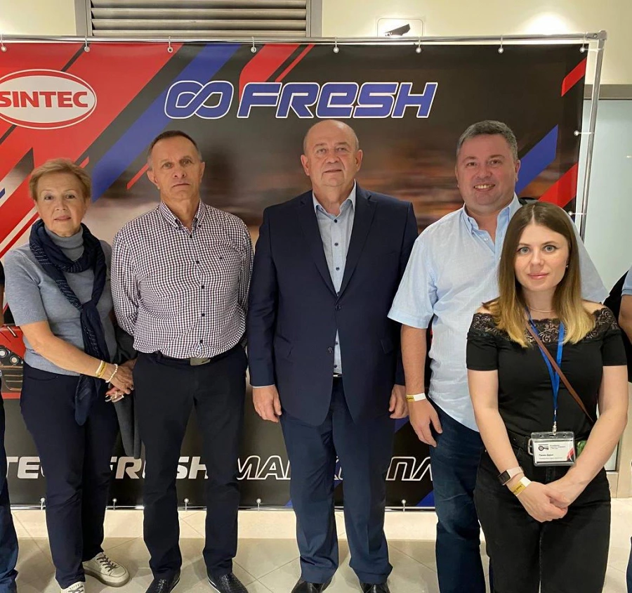 Иллюстрация к статье Команда "Ойл-Форби" на ROAD SHOW от SINTEC Group!