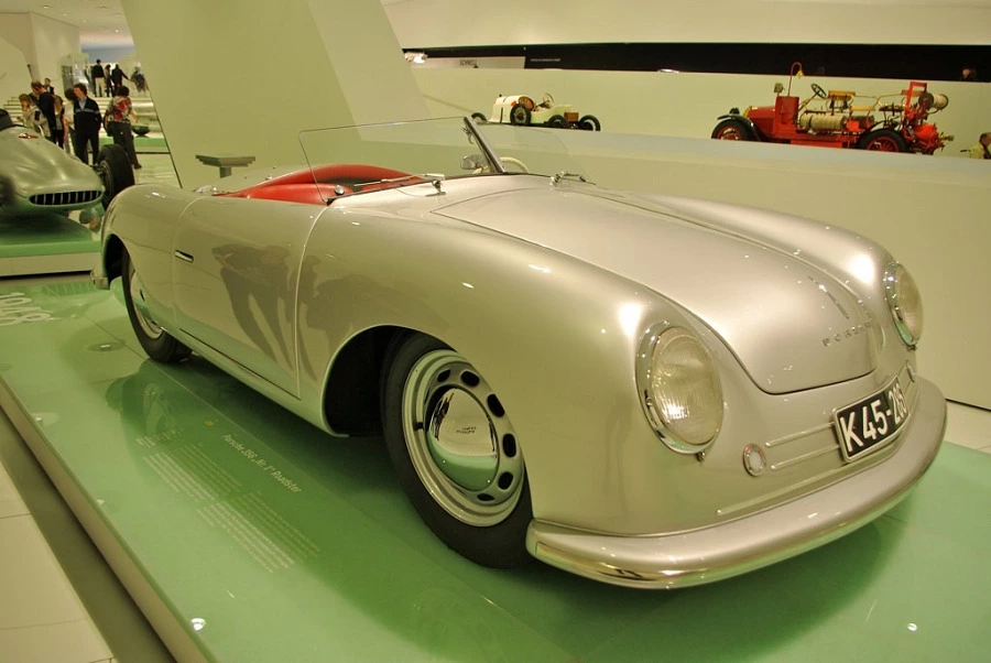 1948 год, знаменитый Porsche "Nr. 1"356 Roadster