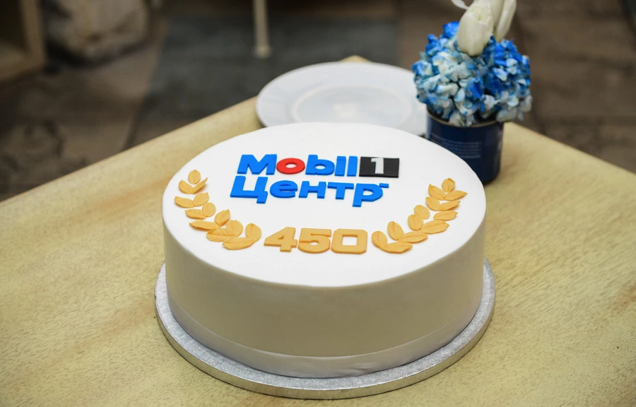 Иллюстрация к статье Открылся 450-й Mobil 1 Центр